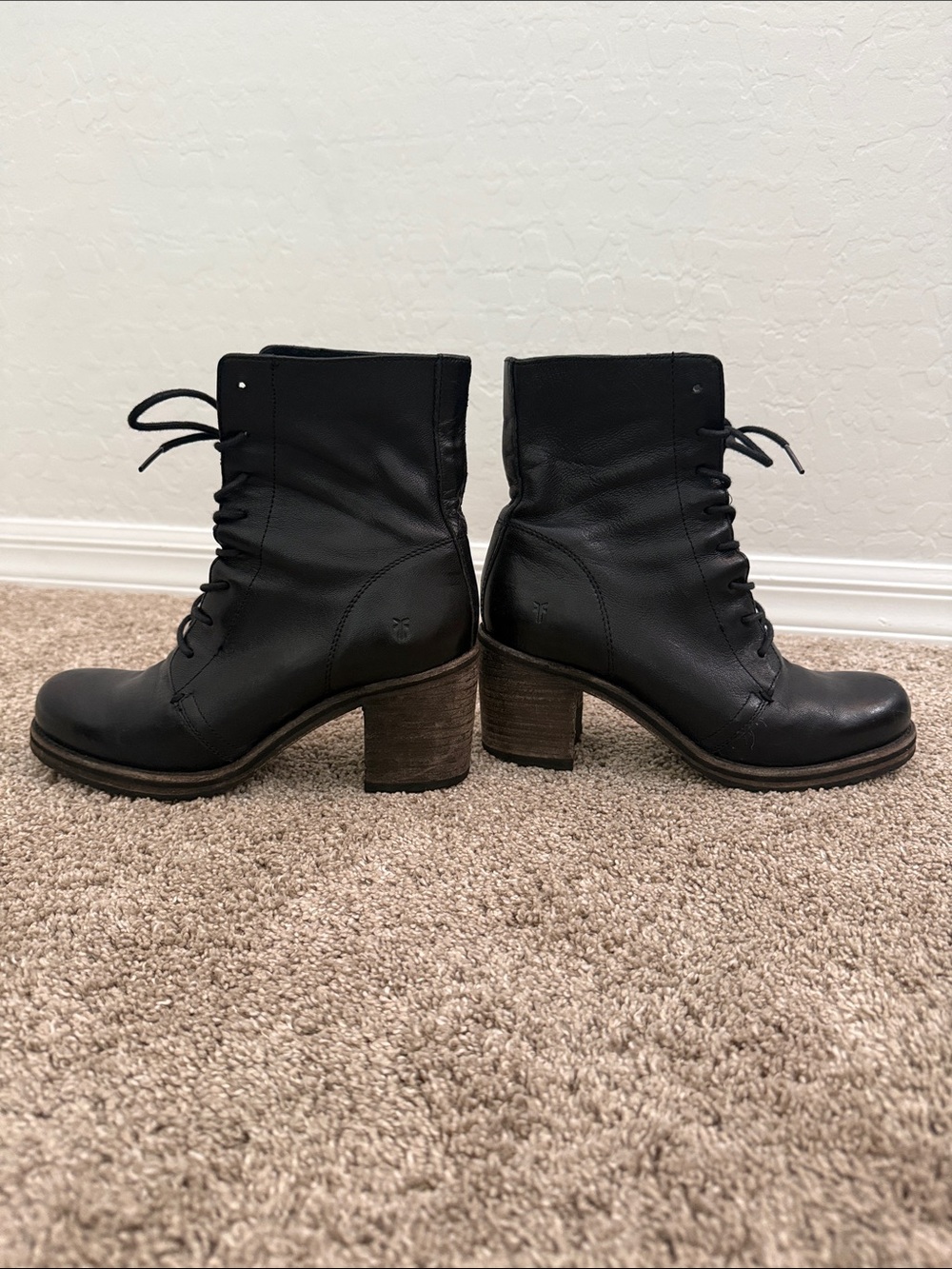 Frye Karen Combat Boots Black Leather - 7.5 - Lace Up - Block Heel